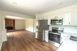 2374 Trinity Dr, Turtlecreek Twp, OH 45044 - Photo 10