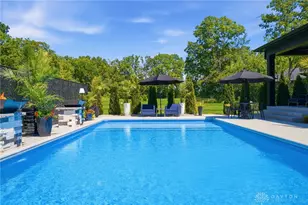 2268 Presley Ct, Clearcreek Twp, OH 45036 - Photo 4