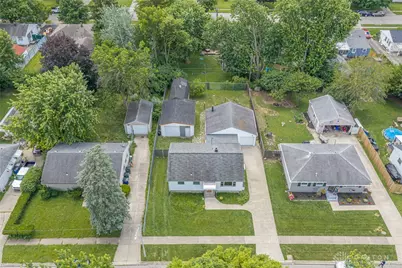 5374 Pickford Drive, Dayton, OH 45432 - Photo 2
