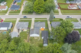 5374 Pickford Dr, Dayton, OH 45432 - Photo 2