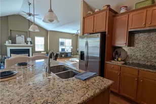 2484 Locust Hill Blvd, Beavercreek, OH 45431 - Photo 4