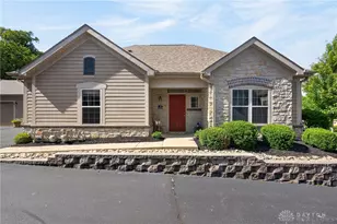2484 Locust Hill Blvd, Beavercreek, OH 45431 - Photo 2