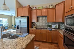 2484 Locust Hill Blvd, Beavercreek, OH 45431 - Photo 10