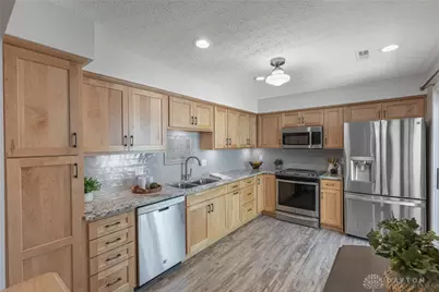 957 Pine Needles Drive, Washington Twp, OH 45458 - Photo 6