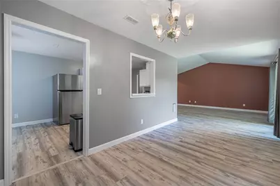 5704 Springgate Court, Huber Heights, OH 45424 - Photo 8