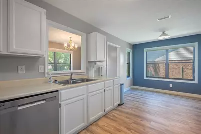 5704 Springgate Court, Huber Heights, OH 45424 - Photo 12