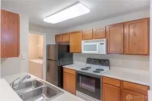 1721 Waterstone Blvd, Washington Twp, OH 45342 - Photo 8