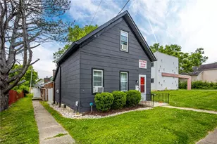 319 N Elm St, Oxford, OH 45056 - Photo 2
