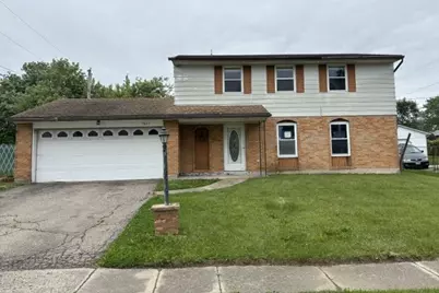 7611 Shepherdess Drive, Huber Heights, OH 45424 - Photo 1