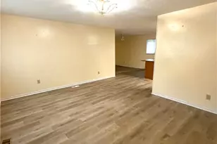 4430 Blueberry Ave, Dayton, OH 45406 - Photo 4