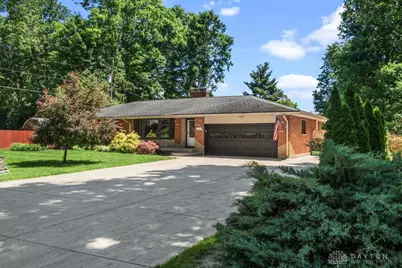 1402 Fudge Drive, Beavercreek, OH 45434 - Photo 2