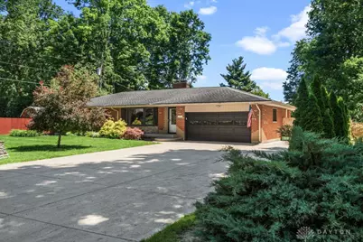 1402 Fudge Drive, Beavercreek, OH 45434 - Photo 2