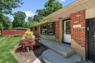 1402 Fudge Dr, Beavercreek, OH 45434 - Photo 10
