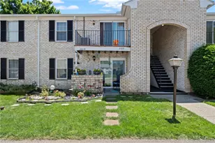 2229 Crew Cir, Miami Township, OH 45439 - Photo 2