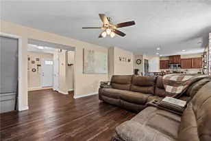 7428 Bostelman Pl, Huber Heights, OH 45424 - Photo 6