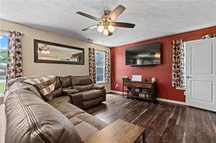 7428 Bostelman Pl, Huber Heights, OH 45424 - Photo 8