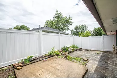 4817 Nelapark Drive, Dayton, OH 45424 - Photo 32