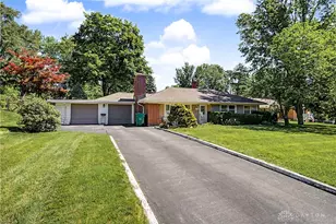 4114 Middlebrook Dr, Beavercreek, OH 45440 - Photo 2