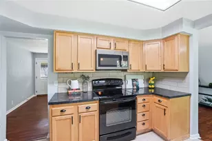 327 Constantia Ave, Dayton, OH 45419 - Photo 12