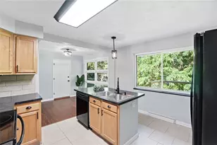 327 Constantia Ave, Dayton, OH 45419 - Photo 10