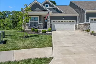 1719 Glade Valley Dr, Washington Twp, OH 45458 - Photo 2