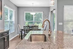 1719 Glade Valley Dr, Washington Twp, OH 45458 - Photo 10