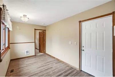 1700 W Sparrow Road, Green Twp, OH 45502 - Photo 24