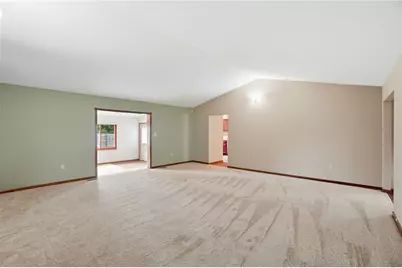 1700 W Sparrow Road, Green Twp, OH 45502 - Photo 16