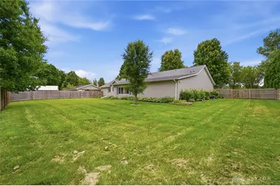 1700 W Sparrow Road, Green Twp, OH 45502 - Photo 36