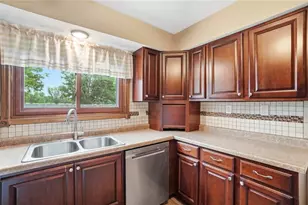 1700 W Sparrow Rd, Green Twp, OH 45502 - Photo 20
