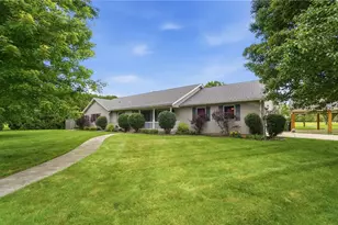 1700 W Sparrow Rd, Green Twp, OH 45502 - Photo 4