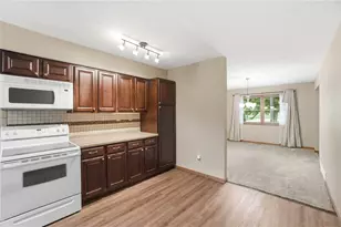 1700 W Sparrow Rd, Green Twp, OH 45502 - Photo 10