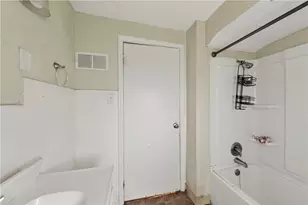 1933 Burroughs Dr, Dayton, OH 45406 - Photo 12