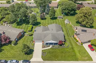5301 Oakbrooke Dr, Kettering, OH 45440 - Photo 2