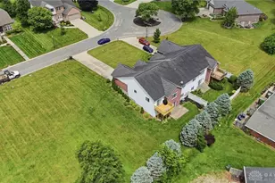 36 Broadhill Pl, Germantown, OH 45327 - Photo 2