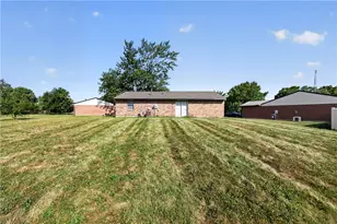 8258 Ivy Glen Cir, Huber Heights, OH 45424 - Photo 8