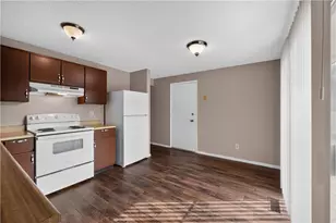 8258 Ivy Glen Cir, Huber Heights, OH 45424 - Photo 18