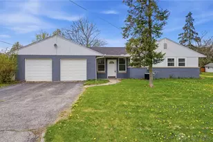 818 Brookwood Dr, Bellefontaine, OH 43311 - Photo 1