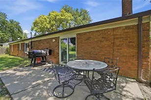 9095 N Bunnell Hill Rd, Clearcreek Twp, OH 45458 - Photo 46
