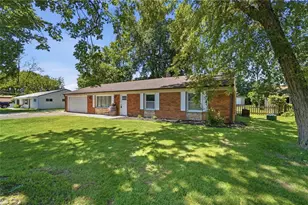 9095 N Bunnell Hill Rd, Clear Creek Township, OH 45458 - Photo 2