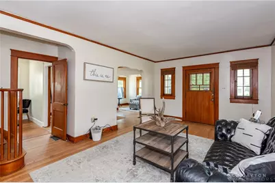 201 Wiltshire Boulevard, Oakwood, OH 45419 - Photo 2