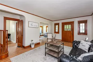 201 Wiltshire Blvd, Oakwood, OH 45419 - Photo 2