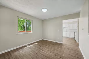 4060 Palos Verdes Ct, Trotwood, OH 45426 - Photo 10