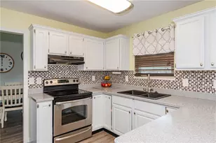 8686 Chauncy Pl, Huber Heights, OH 45424 - Photo 14