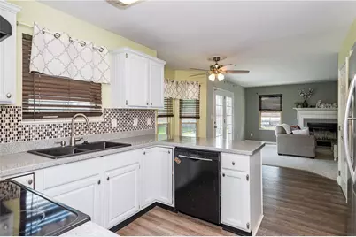 8686 Chauncy Place, Huber Heights, OH 45424 - Photo 10
