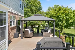 10660 Willow Brook Rd, Washington Twp, OH 45458 - Photo 8