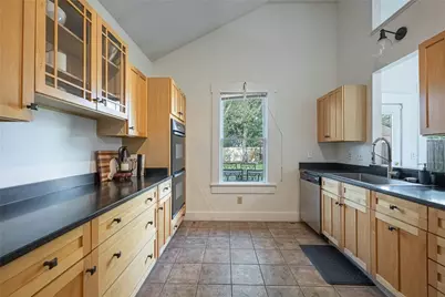 138 Henry Street, Dayton, OH 45403 - Photo 12