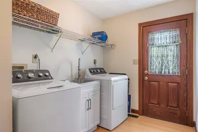 1424 N Lake Road, Bethel Twp, OH 45344 - Photo 28