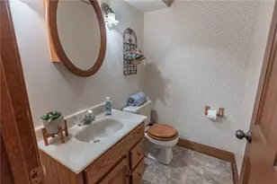 1424 N Lake Rd, Bethel Twp, OH 45344 - Photo 10