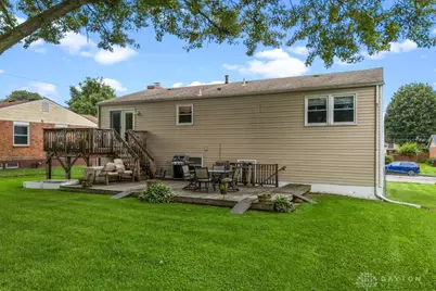 687 Eden Roc Drive, Xenia, OH 45385 - Photo 4